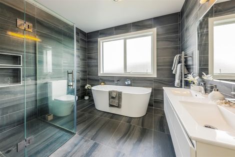 Photo of property in 10 Paso Fino Crescent, Karaka, Papakura, 2113