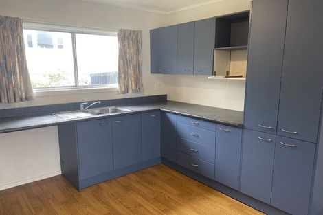 Photo of property in 2/1 Proctor Lane, Tawa, Wellington, 5028