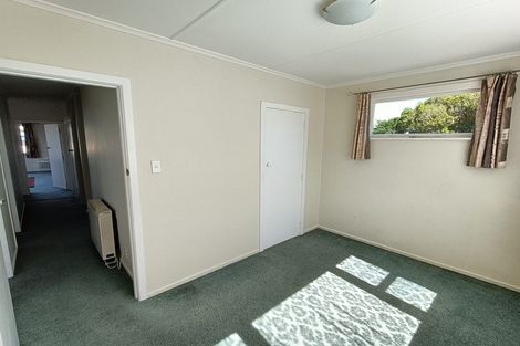 Photo of property in 42 Bracken Road, Paparangi, Wellington, 6037