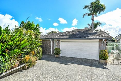 Photo of property in 12 Ilex Place, Totara Heights, Auckland, 2105