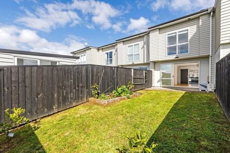 Photo of property in 6 Touhou Road, Hobsonville, Auckland, 0616