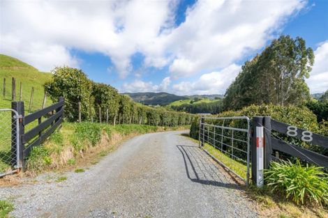 Photo of property in 88 Russells Road, Whitemans Valley, Upper Hutt, 5371