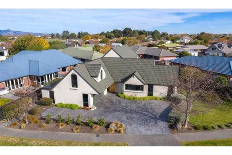 Photo of property in 16 Broadhaven Avenue, Parklands, Christchurch, 8083