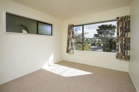 Photo of property in 1/99 Archers Road, Hillcrest, Auckland, 0629