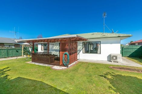 Photo of property in 14 Catalina Drive, Melville, Hamilton, 3206