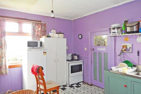 Photo of property in 64 Perth Street, South Hill, Oamaru, 9400