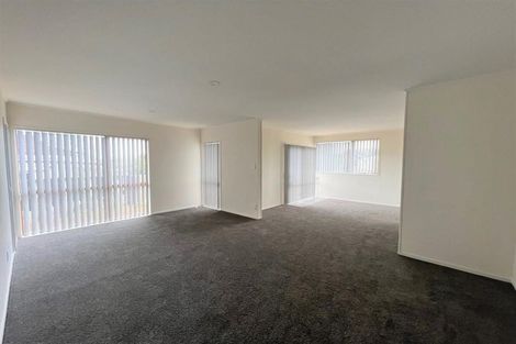 Photo of property in 4 Montego Place, Weymouth, Auckland, 2103