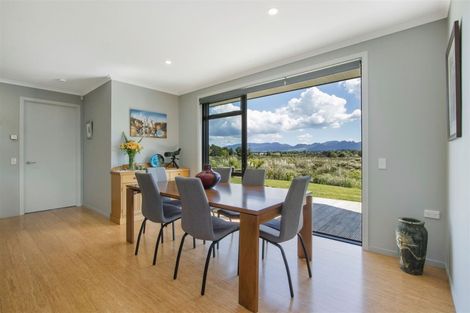 Photo of property in 13 Riverside Place, Katikati, 3129
