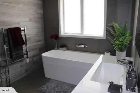 Photo of property in 5 Newton Watts Drive, Kerikeri, 0294