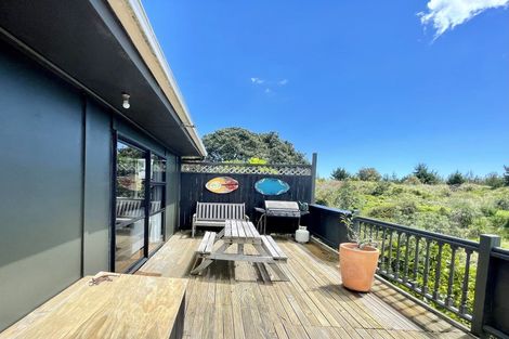 Photo of property in 132 Maunsell Road, Port Waikato, Tuakau, 2695