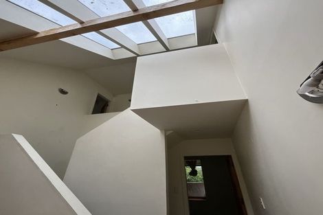 Photo of property in 9 Jenness Grove, Harbour View, Lower Hutt, 5010