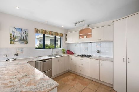 Photo of property in 6a Mizpah Road, Torbay, Auckland, 0630