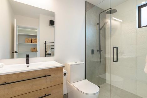 Photo of property in 70 Longview Drive, Lake Hawea, 9382