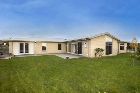 Photo of property in 94 Rannoch Drive, Broomfield, Christchurch, 8042