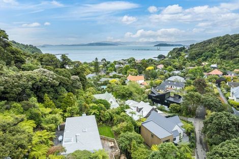 Photo of property in 12 Whiorau Grove, Lowry Bay, Lower Hutt, 5013