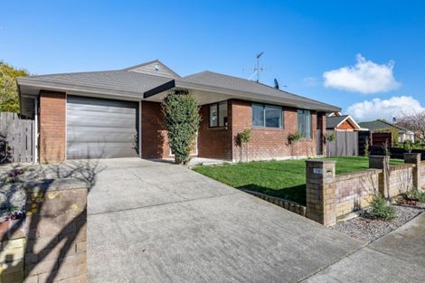 Photo of property in 76 Kapanui Road, Waikanae, 5036