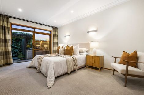 Photo of property in 22 John Dee Crescent, Red Beach, 0932