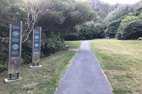 Photo of property in 39 Delhi Crescent, Khandallah, Wellington, 6035