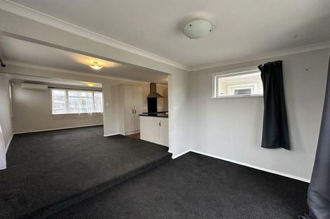 Photo of property in 13 Bartholomew Road, Levin, 5510