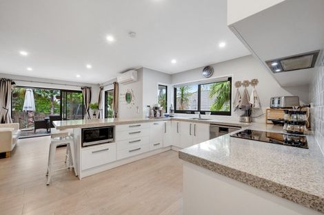 Photo of property in 7 Drysdale Place, Somerville, Auckland, 2014