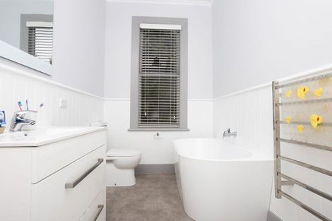 Photo of property in 30 Victoria Avenue, Dannevirke, 4930