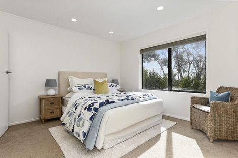 Photo of property in 1/130 Churchill Road, Rothesay Bay, Auckland, 0630