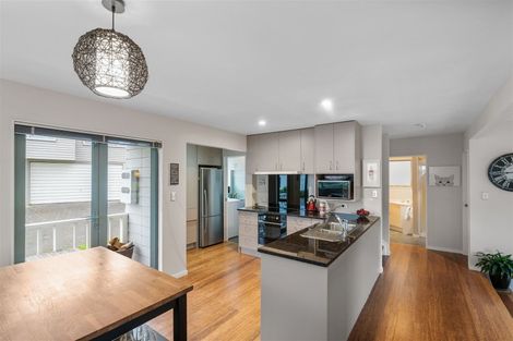 Photo of property in 3/161a Mokoia Road, Birkenhead, Auckland, 0626