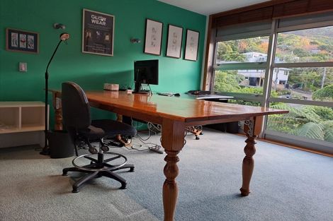 Photo of property in 72 Awarua Street, Ngaio, Wellington, 6035