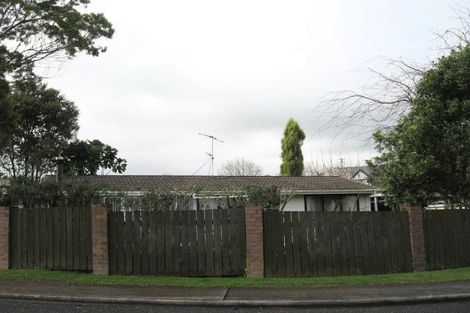 Photo of property in 6 Chantal Place, Red Hill, Papakura, 2110