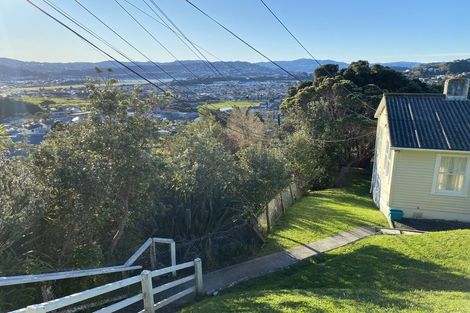 Photo of property in 100 Sidlaw Street, Strathmore Park, Wellington, 6022