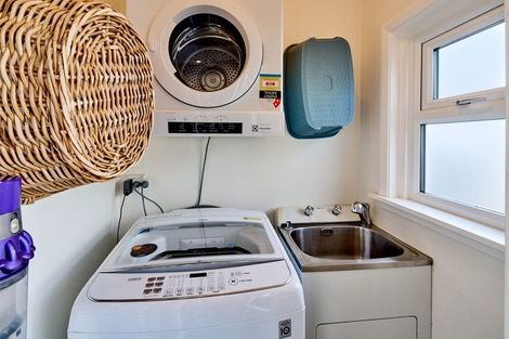 Photo of property in 11 Hathaway Avenue, Boulcott, Lower Hutt, 5010