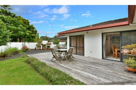 Photo of property in 27 Maygrove Drive, Orewa, 0931