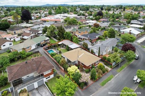 Photo of property in 22 Kensington Place, Fairfield, Hamilton, 3214