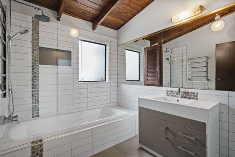 Photo of property in 45 Mclean Road, Waipu, 0582