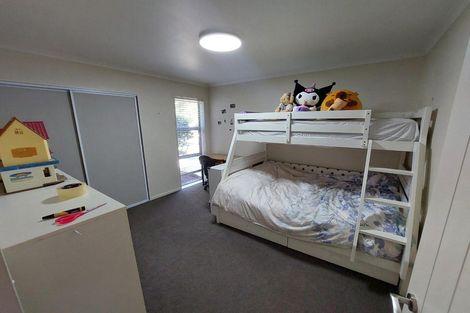 Photo of property in 25 Handley Crescent, Wigram, Christchurch, 8042