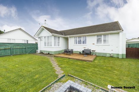 Photo of property in 3 Kupe Place, Highbury, Palmerston North, 4412