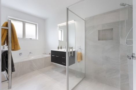 Photo of property in 17 Hurunui Drive, Te Awa, Napier, 4110