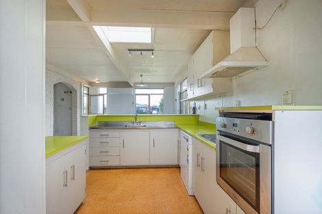 Photo of property in 64 Catherine Crescent, Whitianga, 3510