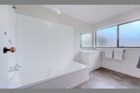 Photo of property in 18 Cherrie Road, Beachlands, Auckland, 2018