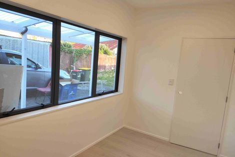 Photo of property in 24 Ireland Road, Mount Wellington, Auckland, 1060