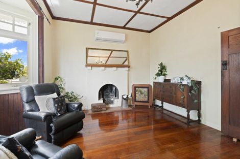 Photo of property in 9 Bruce Street, Northcote Point, Auckland, 0627