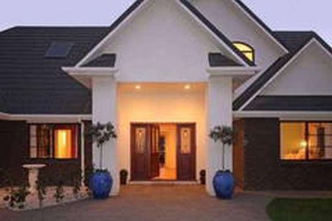 Photo of property in 10 Robertson Road, Paekakariki, 5034