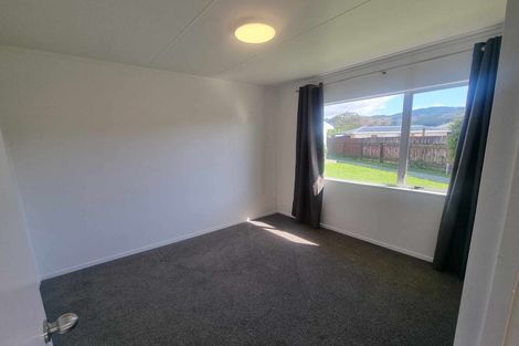 Photo of property in 1/17 Hildreth Street, Trentham, Upper Hutt, 5018