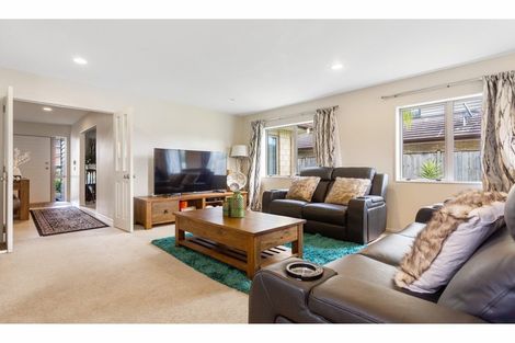 Photo of property in 13 Wawatai Drive, Karaka, Papakura, 2113