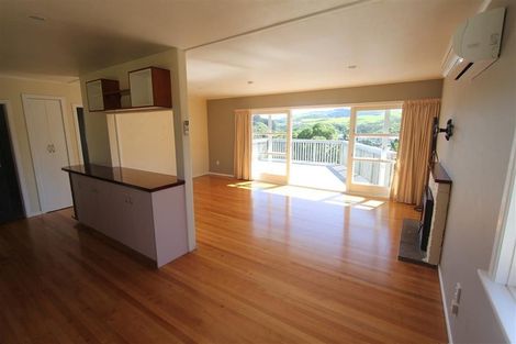 Photo of property in 4 Diane Grove, Paparangi, Wellington, 6037