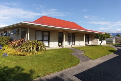 Photo of property in 64 Henley Street, Westport, 7825