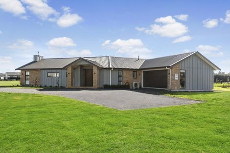 Photo of property in 25 Margot Lane, Matangi, Hamilton, 3283