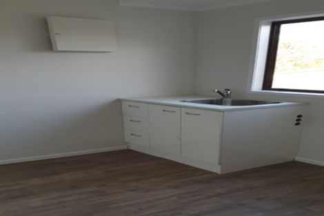 Photo of property in 52 Cullimore Street, Pukete, Hamilton, 3200