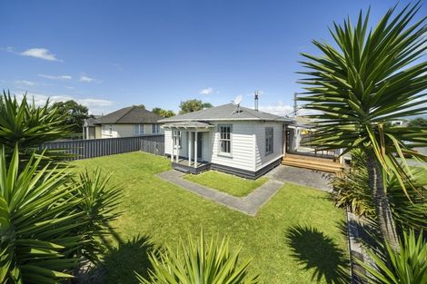 Photo of property in 9 Leeds Street, Milson, Palmerston North, 4414