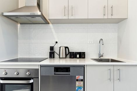 Photo of property in 24/11 Ray Small Drive, Papakura, 2110